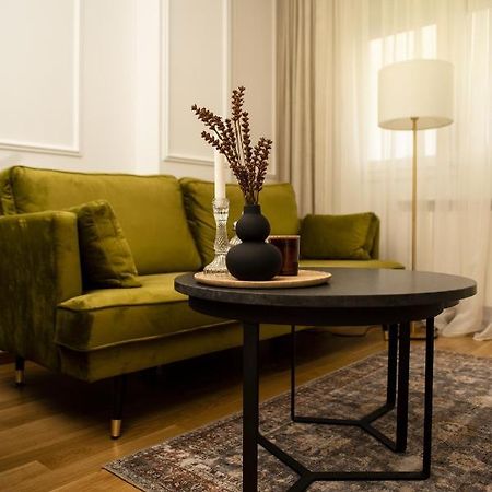 Room21 Free Garage Novi Sad Dış mekan fotoğraf
