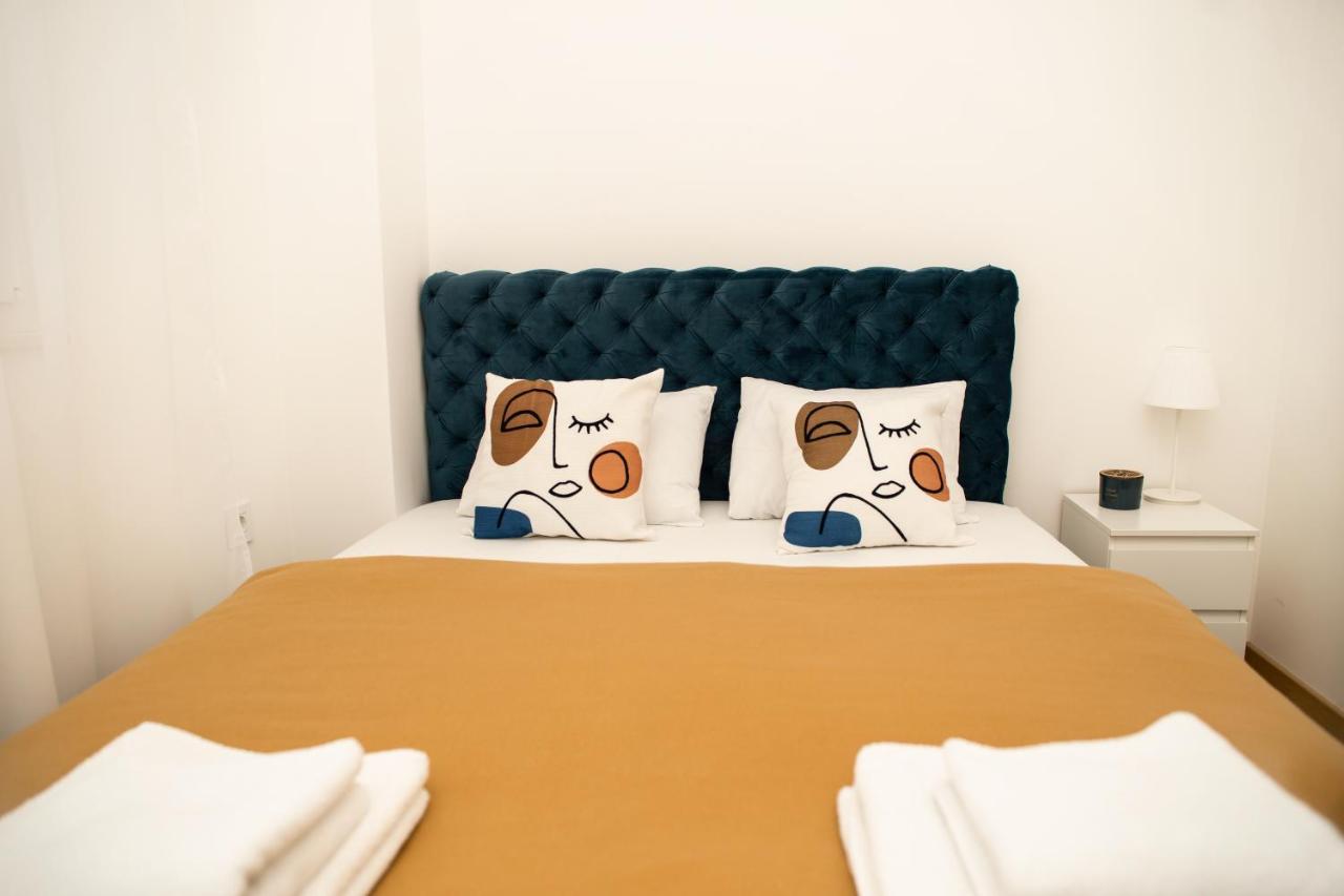 Room21 Free Garage Novi Sad Dış mekan fotoğraf