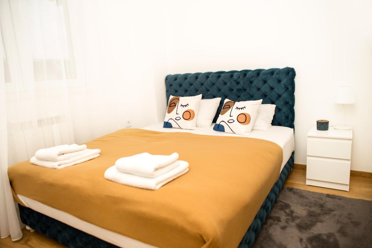 Room21 Free Garage Novi Sad Dış mekan fotoğraf